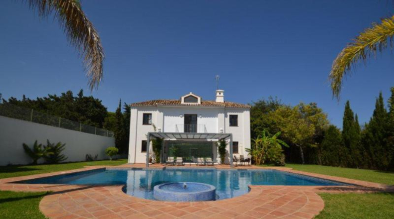 Málaga - San Pedro de Alcántara - 3200m2