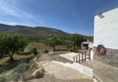 Country house with land for sale in Sierra Engarcerán ref: TR410942 photo