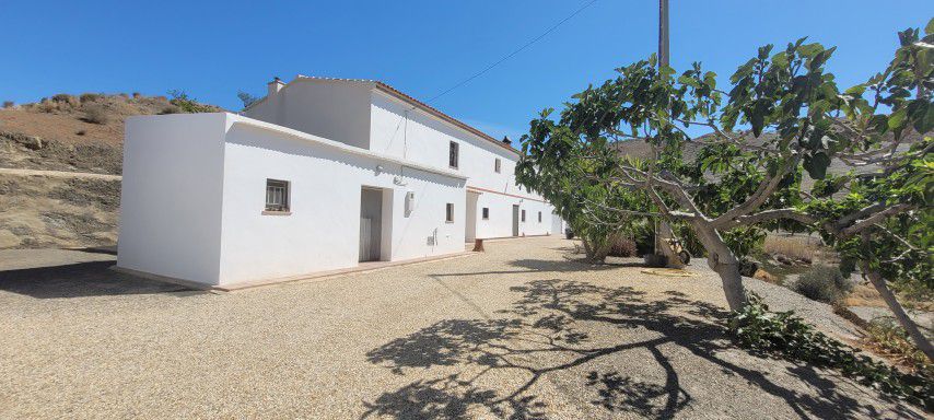 Country house in Taberno