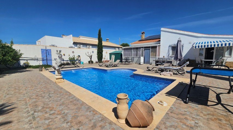 Almería - Huércal-Overa - 576m2