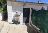 Отдельно стоящий дом с участком на продажу в городе Хаэн. Фото