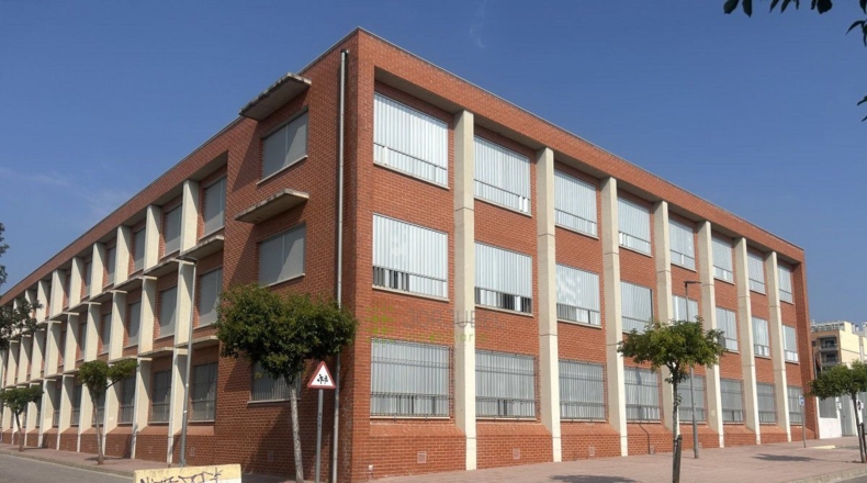 Castellón - la Vall d'Uixó - 459m2