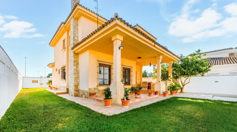Cádiz - Чиклана-де-ла-Фронтера - 606m2