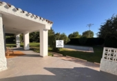 Chalet independiente con terreno en alquiler en la España, Albacete, ref: TR411684 foto