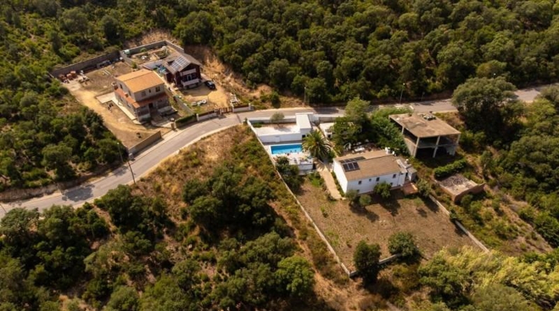 Жирона - Llagostera - 603m2