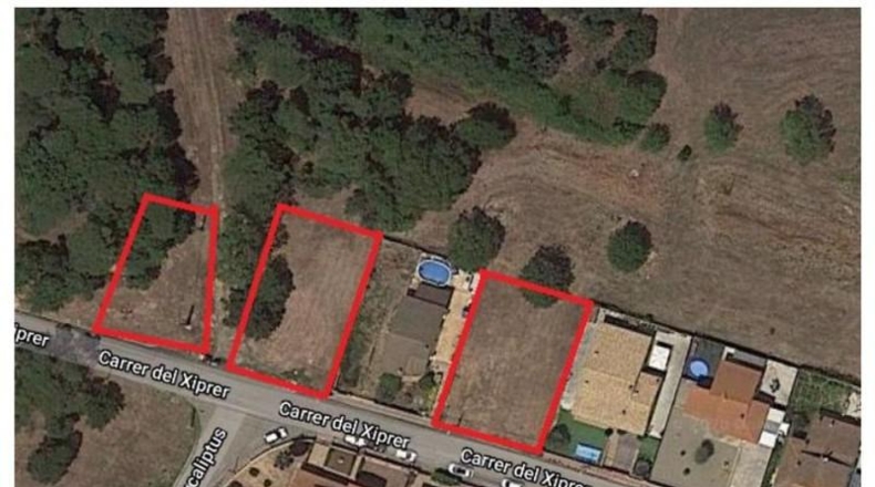 Жирона - Maçanet de la Selva - 652m2