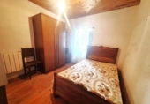 Дом с участком на продажу в городе Cea Фото