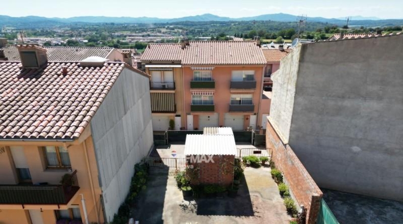 Жирона - la Bisbal d'Empordà - 120m2