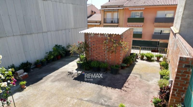 Жирона - la Bisbal d'Empordà - 120m2