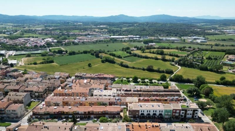 Жирона - la Bisbal d'Empordà - 120m2