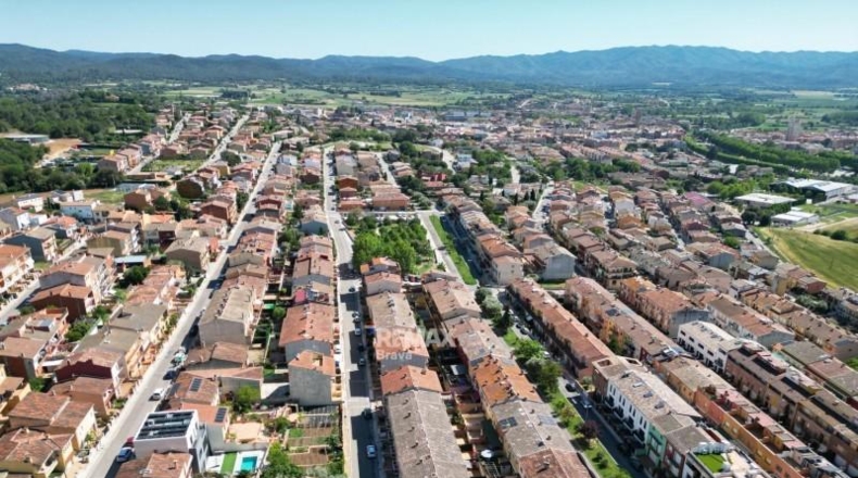 Жирона - la Bisbal d'Empordà - 120m2