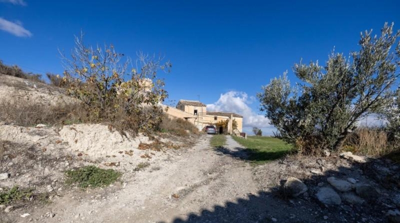 Granada - Baza - 5049m2