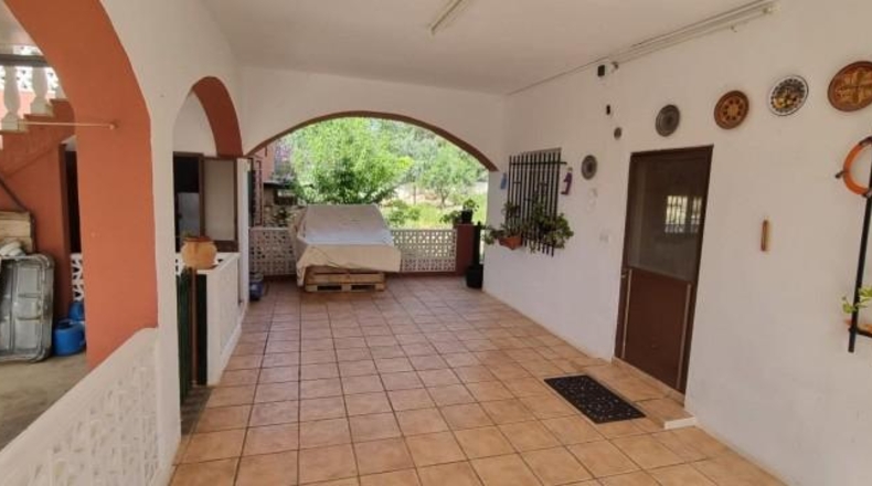 Valencia - Picassent - 1800m2