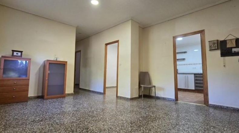 Valencia - Picassent - 1800m2