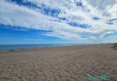 Дом с участком на продажу в городе Castelldefels Фото