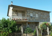 Chalet independiente con terreno en venta en la España, Ourense, ref: TR411299 foto