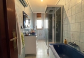 Chalet independiente con terreno en venta en la España, Ponferrada, ref: TR223641 foto