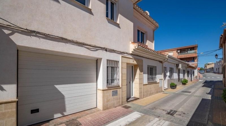 Granada - Peligros - 210m2