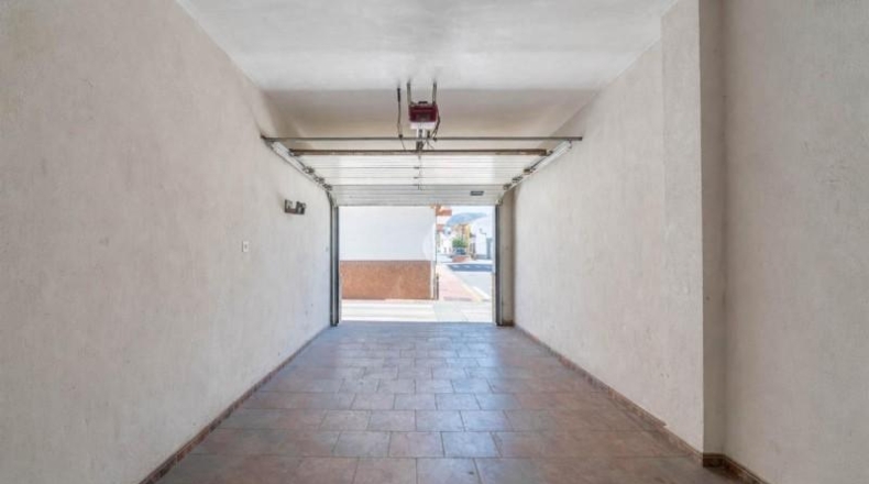 Granada - Peligros - 211m2