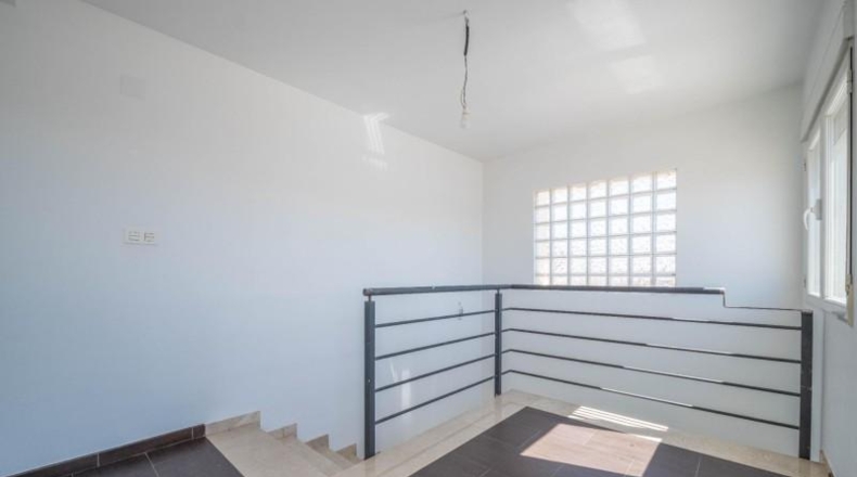 Granada - Peligros - 211m2