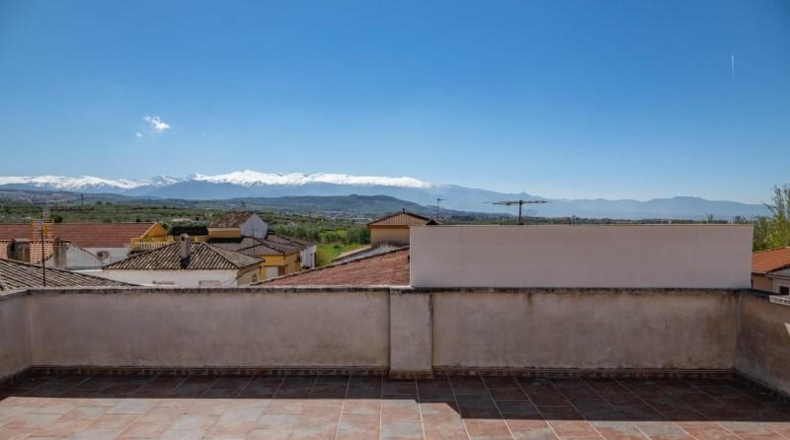Granada - Peligros - 211m2