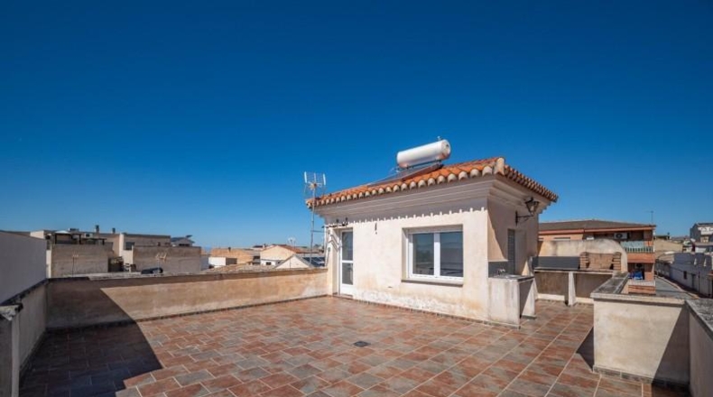 Granada - Peligros - 211m2
