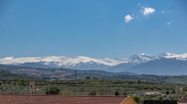 Granada - Peligros - 211m2