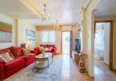 Chalet independiente con terreno en venta en la España, Orihuela, ref: TR411416 foto