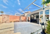 Chalet independiente con terreno en venta en la España, Orihuela, ref: TR411430 foto