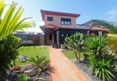 Chalet independiente con terreno en venta en la España, La Oliva, ref: TR411440 foto