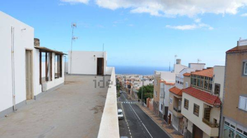 Las Palmas - Санта-Лусия-де-Тирахана - 330m2