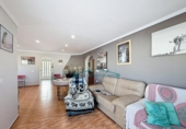 Chalet independiente con terreno en venta en la España, Pedralba, ref: TR399000 foto