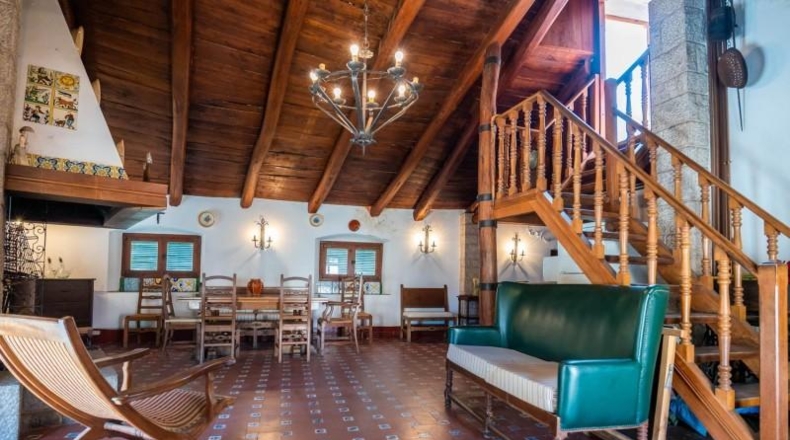 Жирона - Santa Coloma de Farners - 244m2