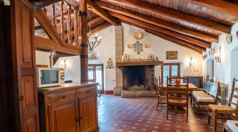 Жирона - Santa Coloma de Farners - 244m2