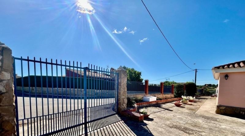 València - Godelleta - 2600m2