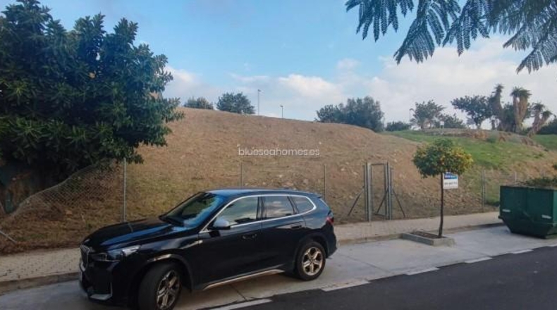 Malaga - Benalmádena - 1051m2