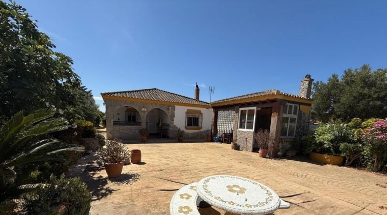 Cadiz - Chiclana de la Frontera - 2400m2