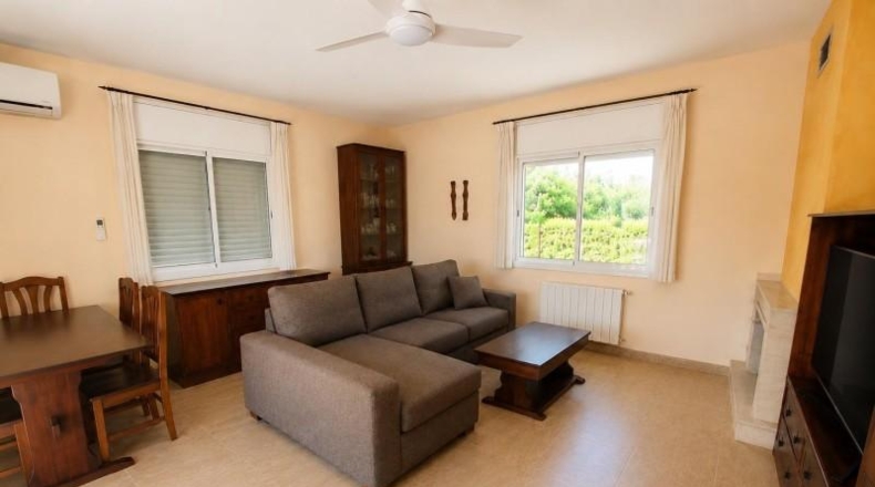 Жирона - Maçanet de la Selva - 1016m2