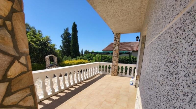 Жирона - Maçanet de la Selva - 1016m2