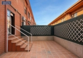 Chalet independiente con terreno en venta en la España, Guadalajara, ref: TR411487 foto