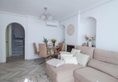 Chalet independiente con terreno en venta en la España, Orihuela, ref: TR411507 foto