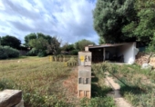 Загородный дом с участком на продажу в городе Ciutadella de Menorca Фото