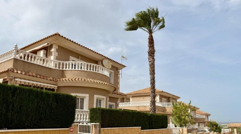 Аликанте - Torrevieja - 227m2