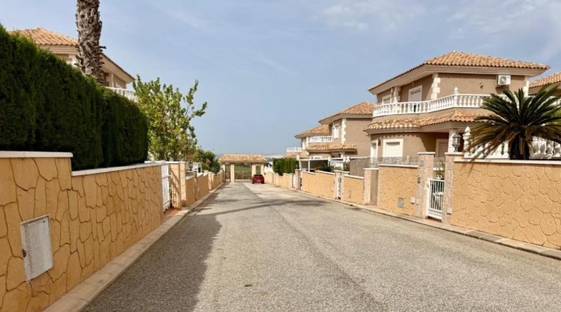 Аликанте - Torrevieja - 227m2