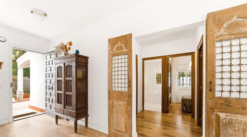 Жирона - Maçanet de la Selva - 1015m2