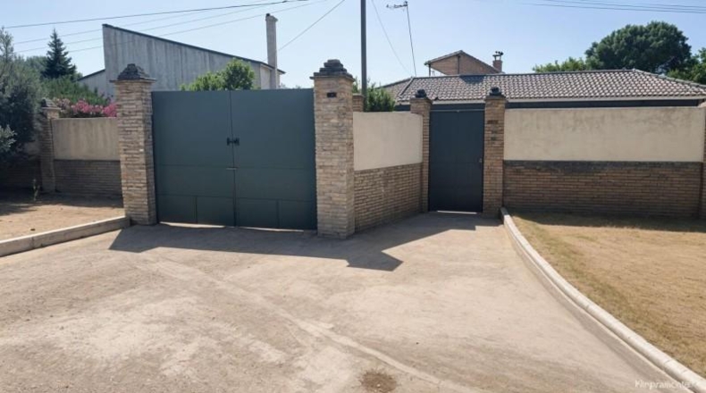 Sevilla - Palomares del Río - 2700m2