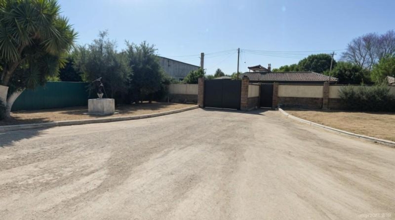Sevilla - Palomares del Río - 2700m2
