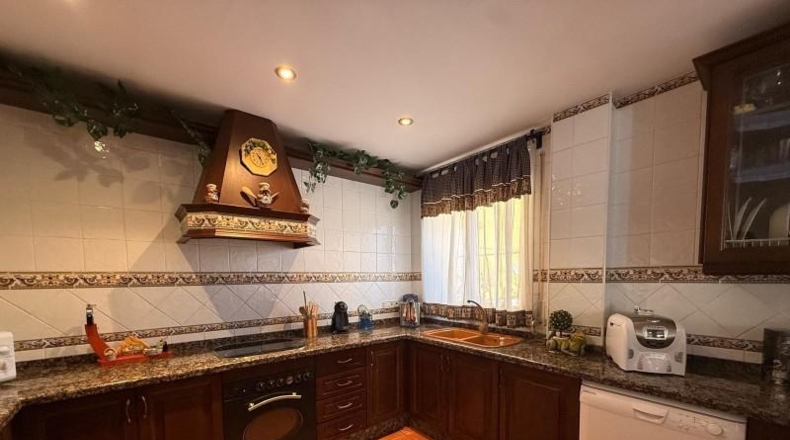 Малага - Antequera - 305m2