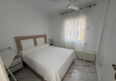 Отдельно стоящий дом с участком на продажу в городе San Juan de los Terreros Фото