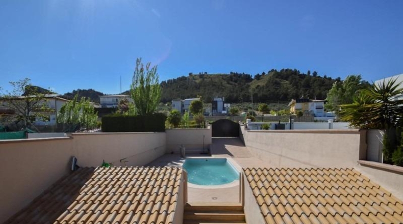 Granada - Albolote - 356m2